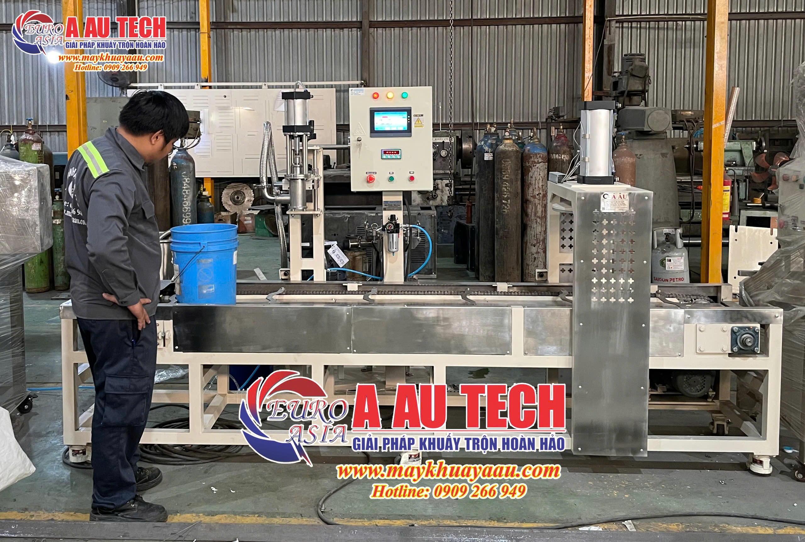 máy chiết rót thùng sơn 18 lít