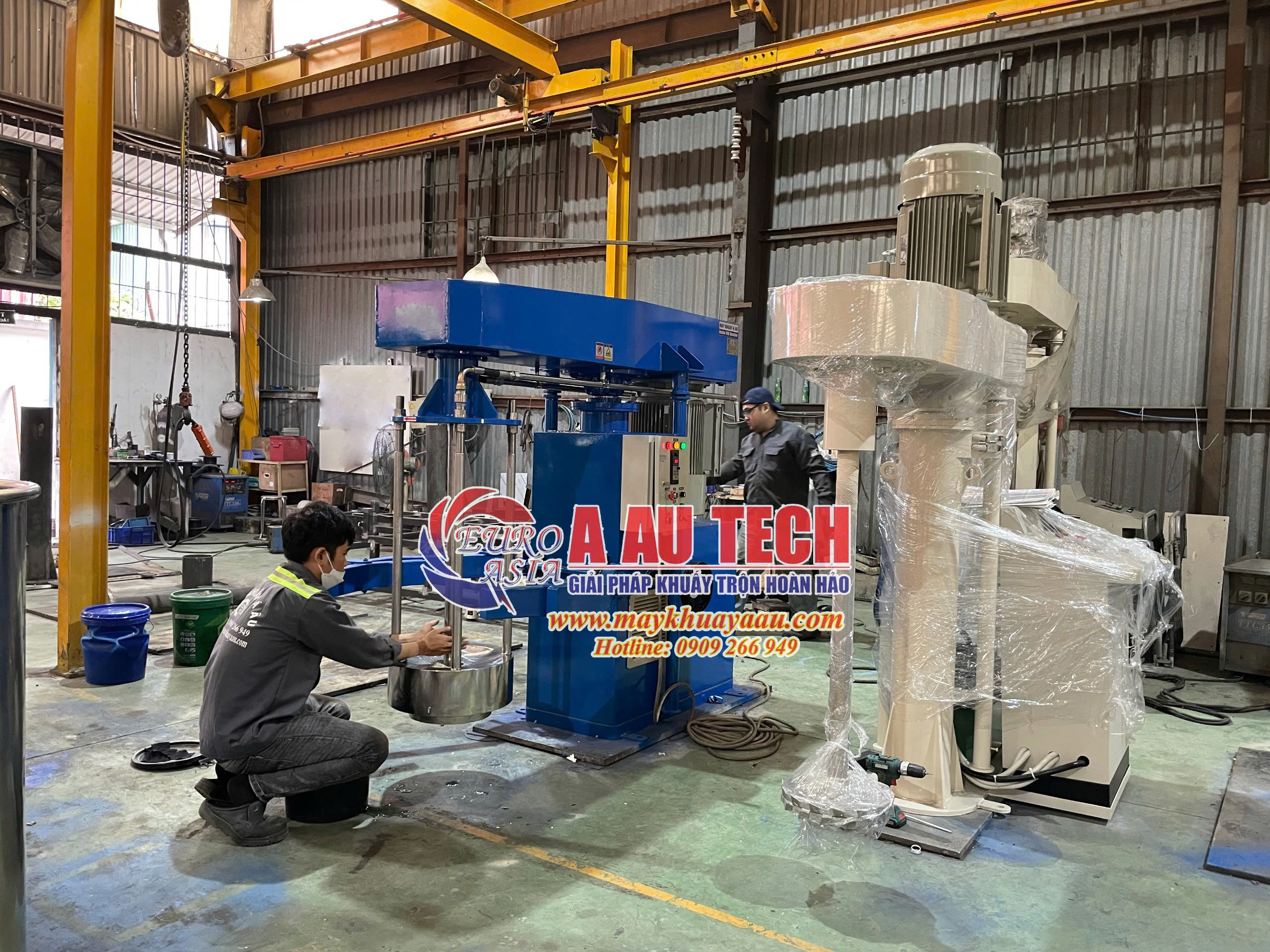 máy trộn sơn thủy lực