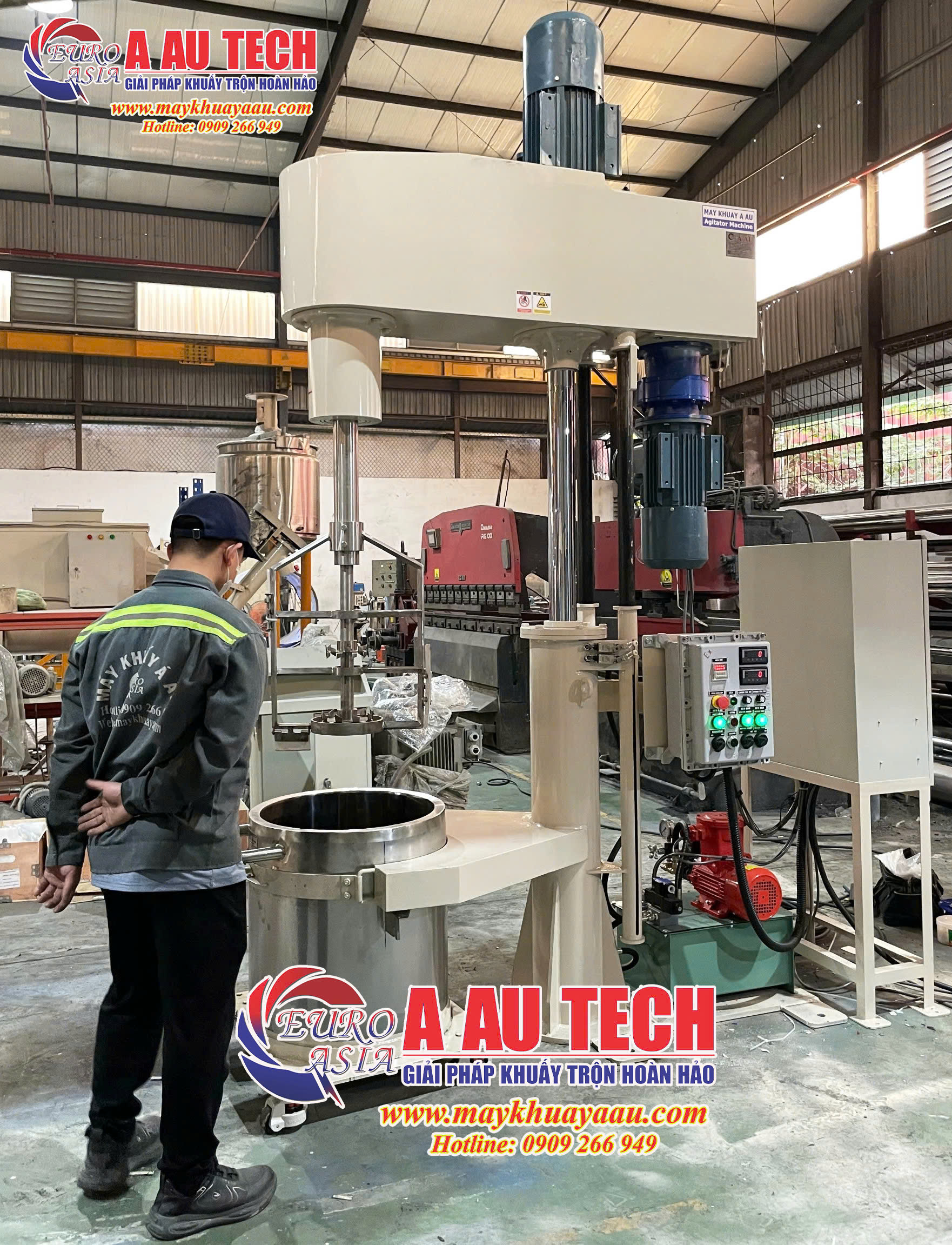 máy khuấy sơn có cánh quét
