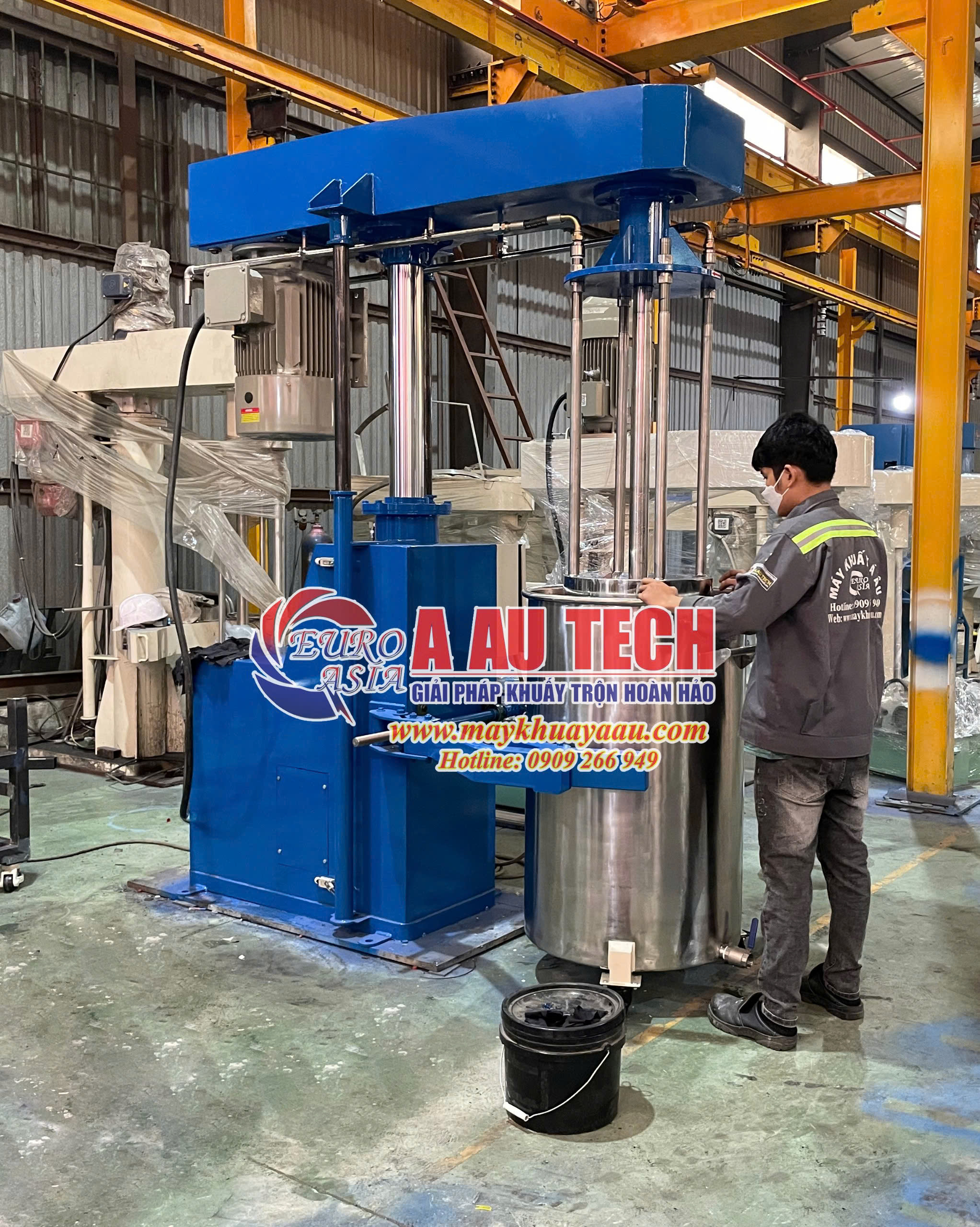 máy nghiền sơn kèm bồn chứa 500kg 2