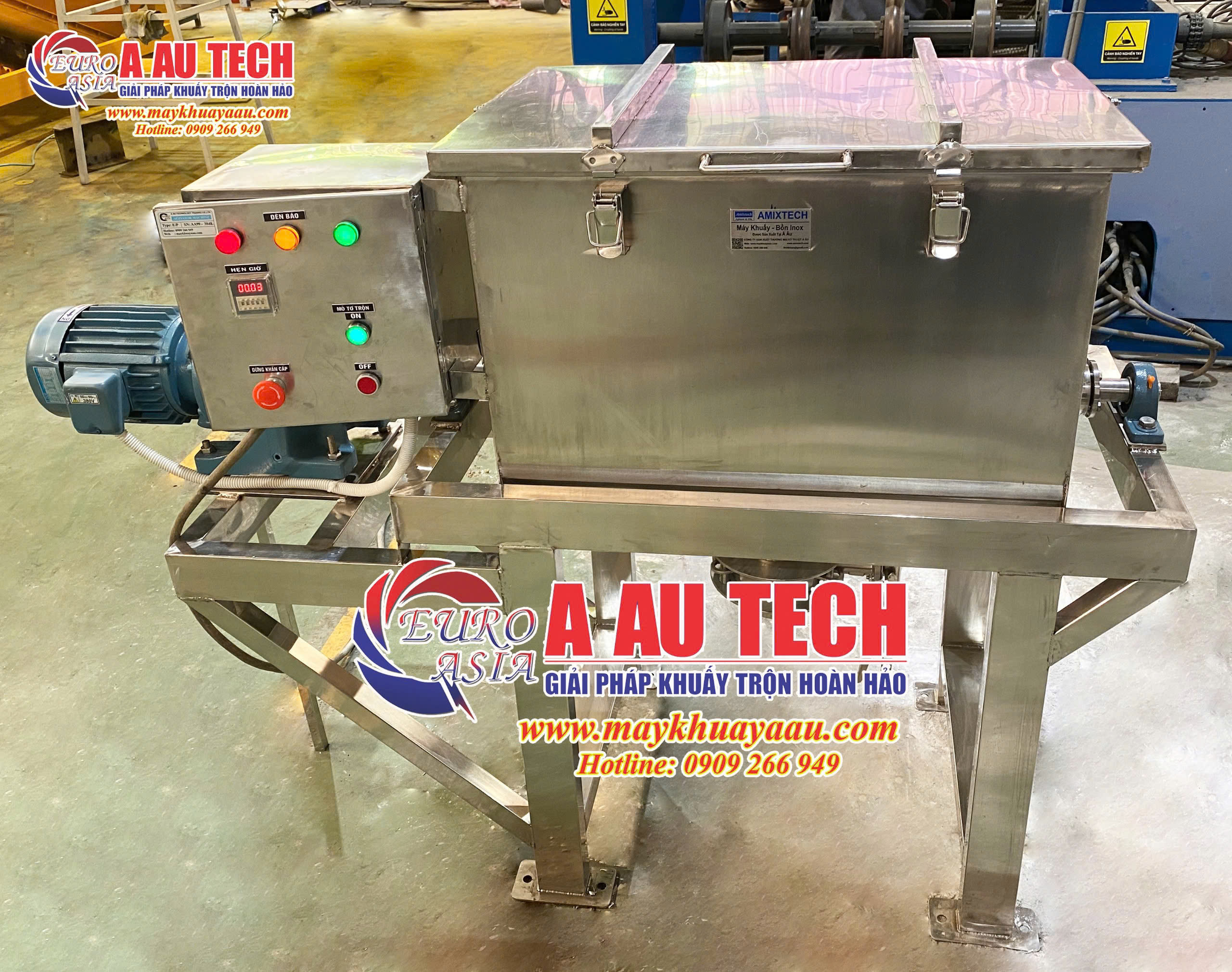 máy trộn bột hòa tan 2