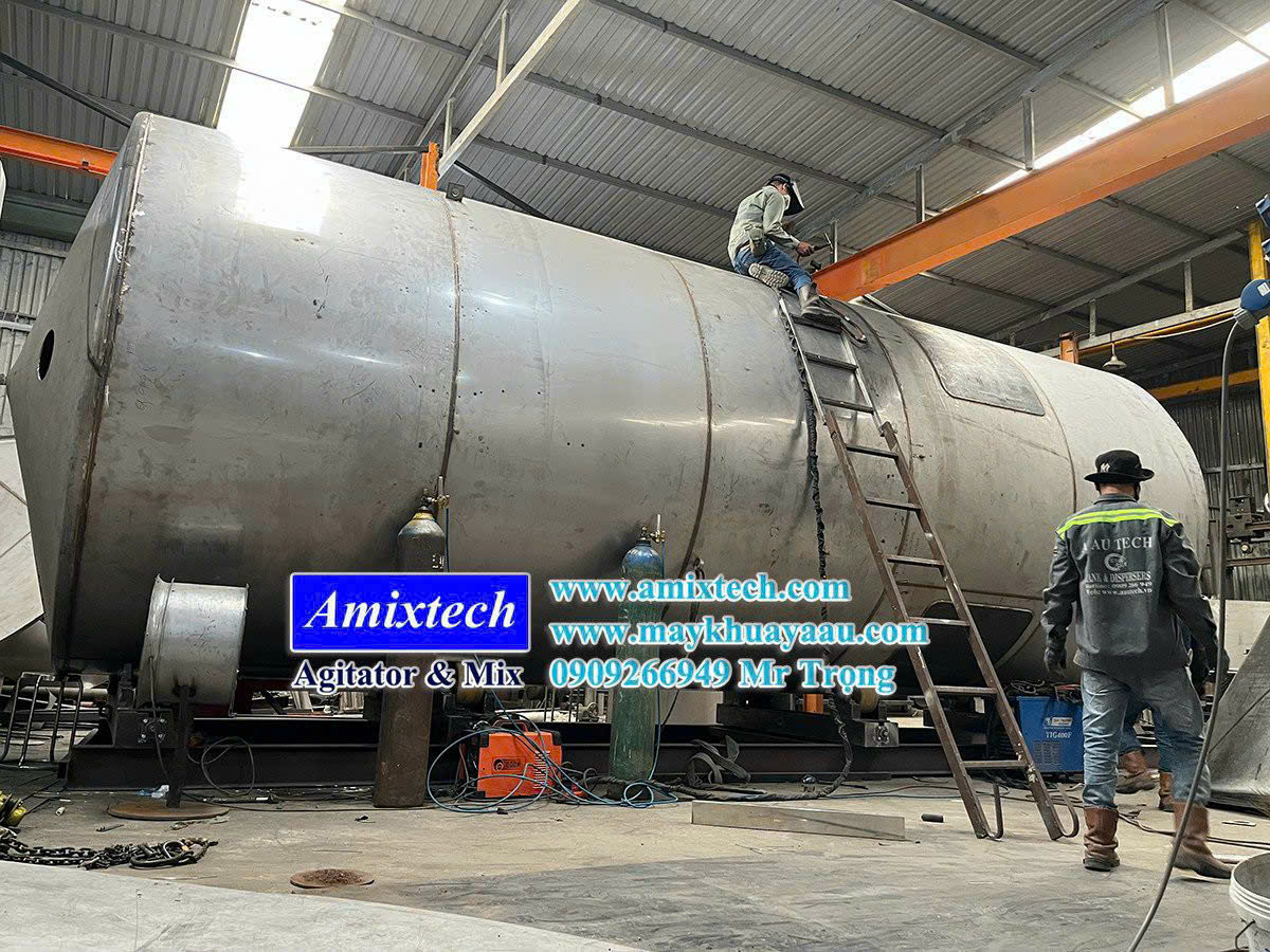 silo chứa nguyên liệu 18